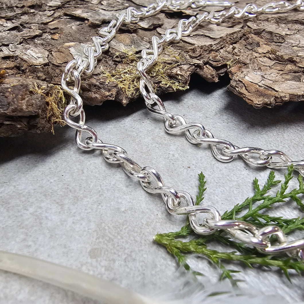 14 Infinity Link Chains and Bracelets (Shiny)