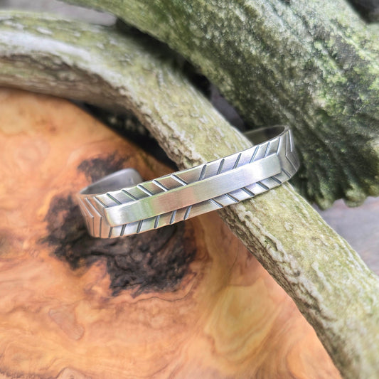 Men’s Heavy-Duty Chevron Bar Sterling Silver Cuff