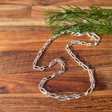 Load image into Gallery viewer, sterling silver shiny folded glory chain detailed view from top