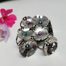 Load image into Gallery viewer, Stonehouse Flower Ring
