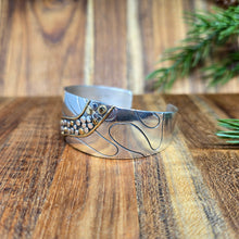 Load image into Gallery viewer, gold river rock accent Argentium silver bracelet
