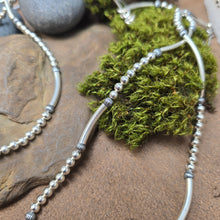 Load image into Gallery viewer, Beaded Necklace
