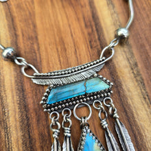 Load image into Gallery viewer, Kintsugi Labradorite and Feather Necklace
