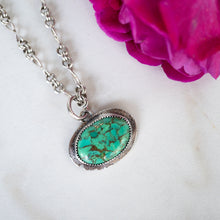 Load image into Gallery viewer, Green Mohave Pendant V
