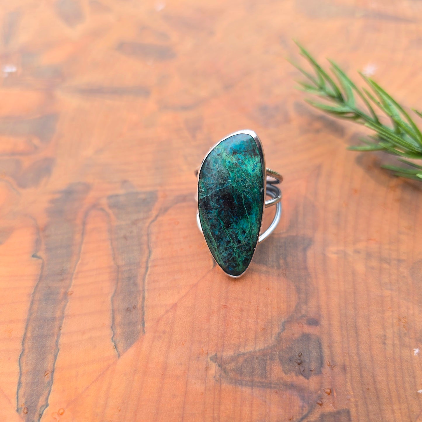 Azurite triple shank ring in sterling silver