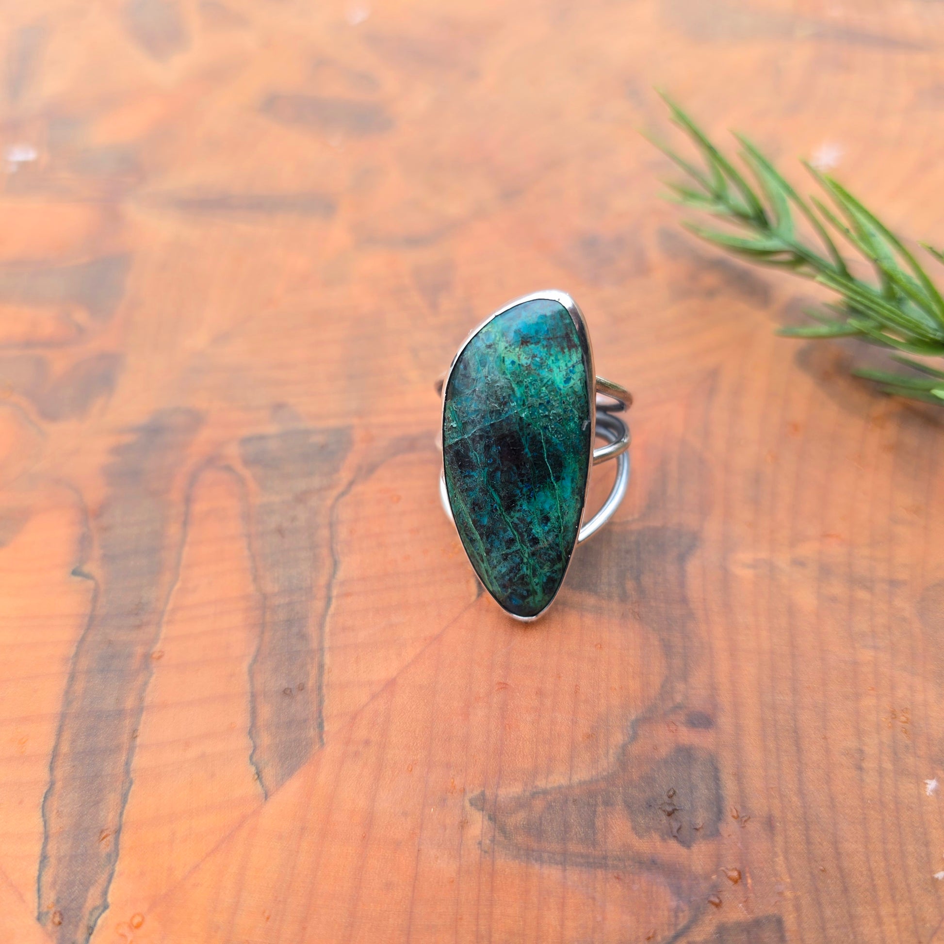 Azurite triple shank ring in sterling silver