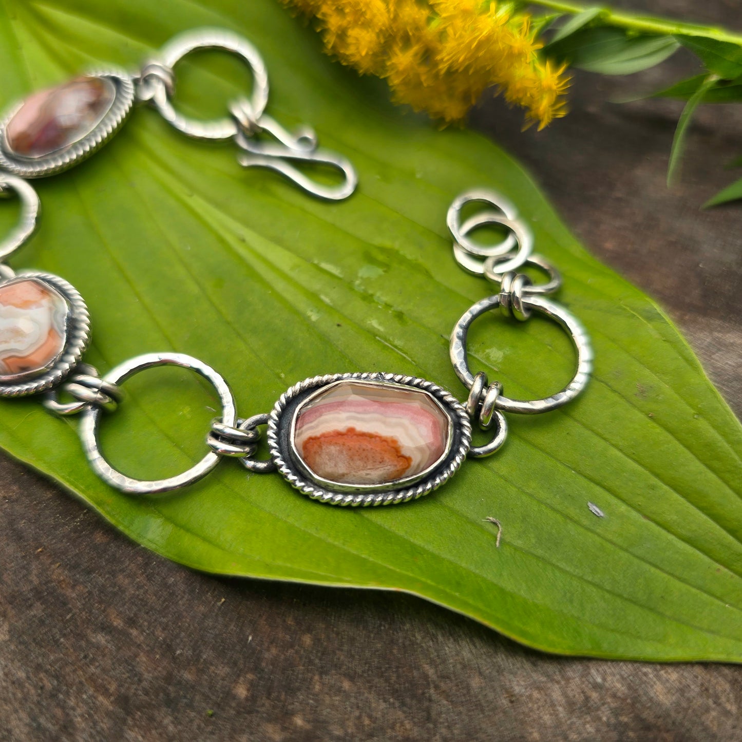 Crazy Lace Agate & Hammered Hoop Sterling Silver Chain Link Bracelet