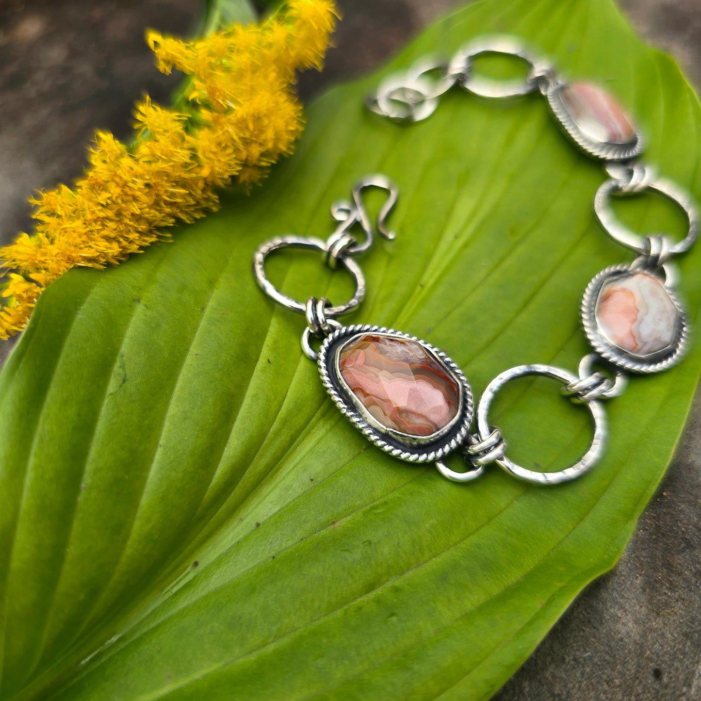 Crazy Lace Agate & Hammered Hoop Sterling Silver Chain Link Bracelet