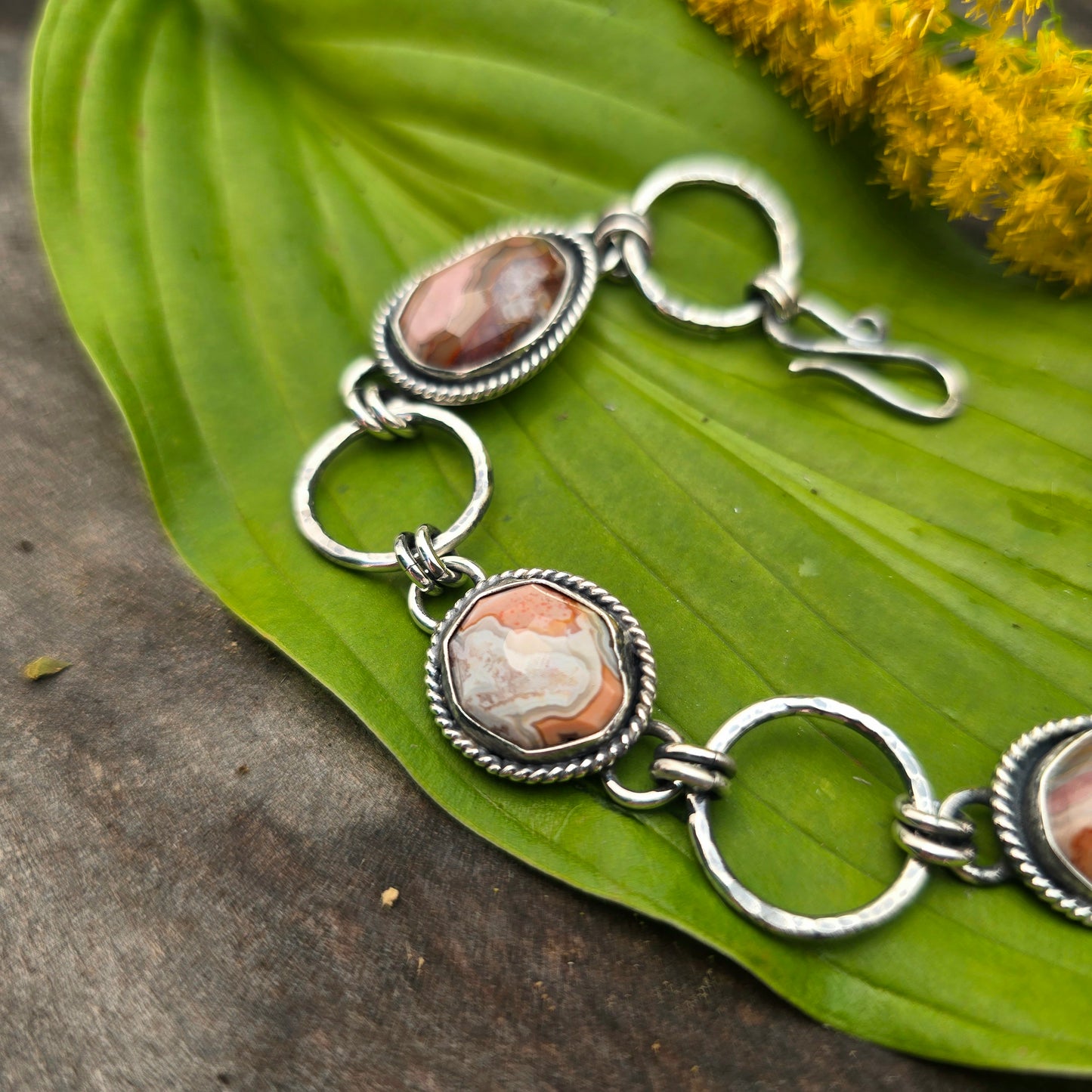 Crazy Lace Agate & Hammered Hoop Sterling Silver Chain Link Bracelet