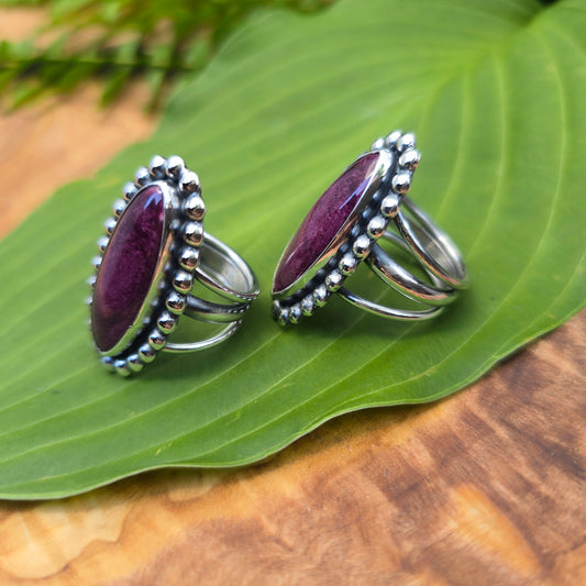 Purple Spiny Oyster Triple-Shank Sterling Silver Rings