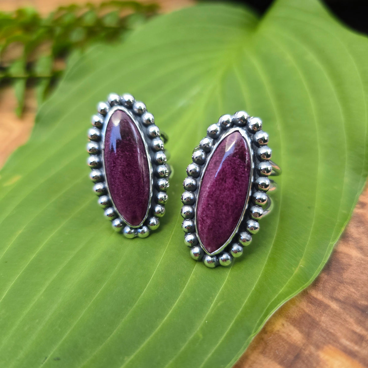 Purple Spiny Oyster Triple-Shank Sterling Silver Rings