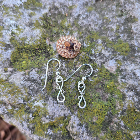 silver s curve dangle earrings
