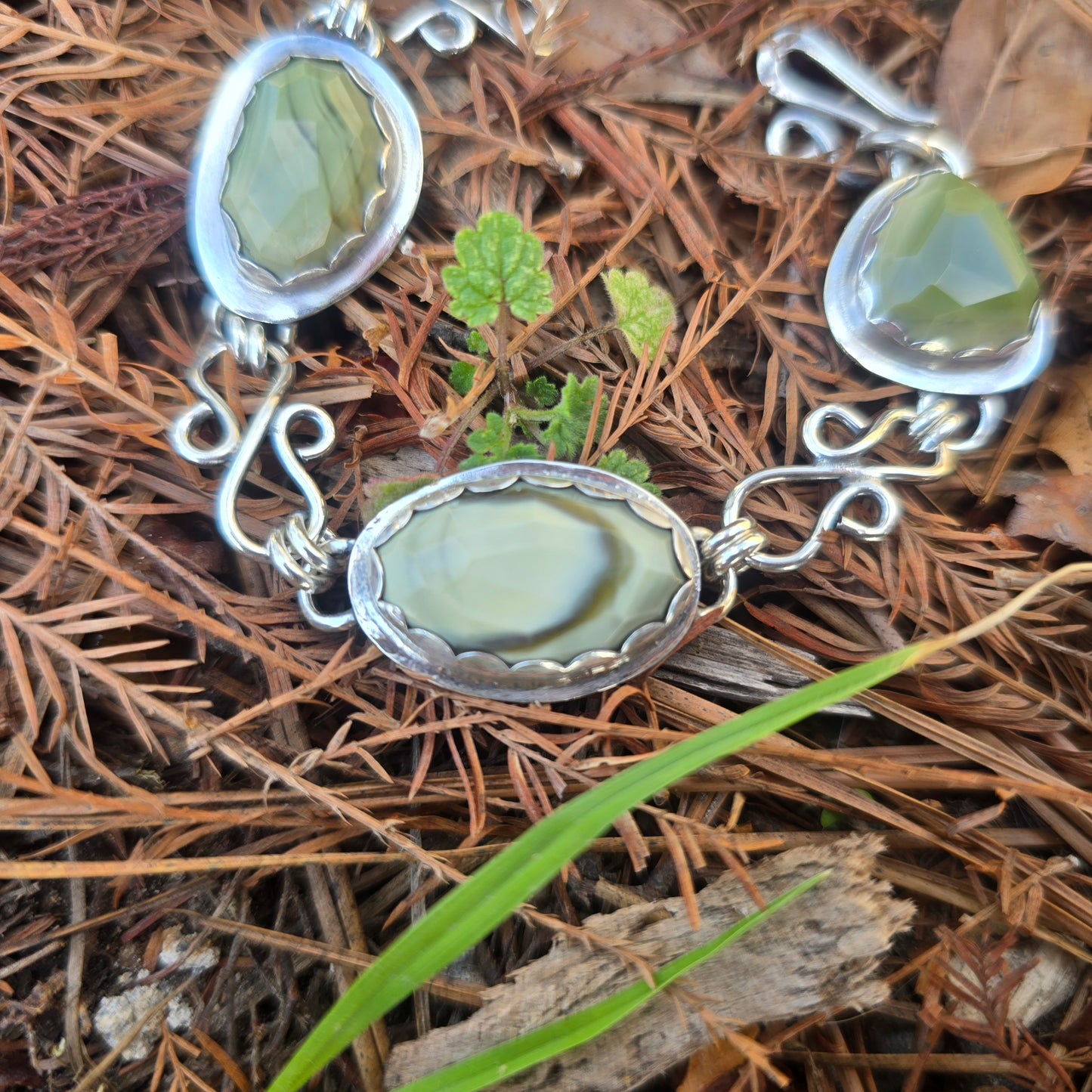One-of-a-Kind Three-Stone Green Imperial Jasper Bracelet — Signature S-Hook Link Design