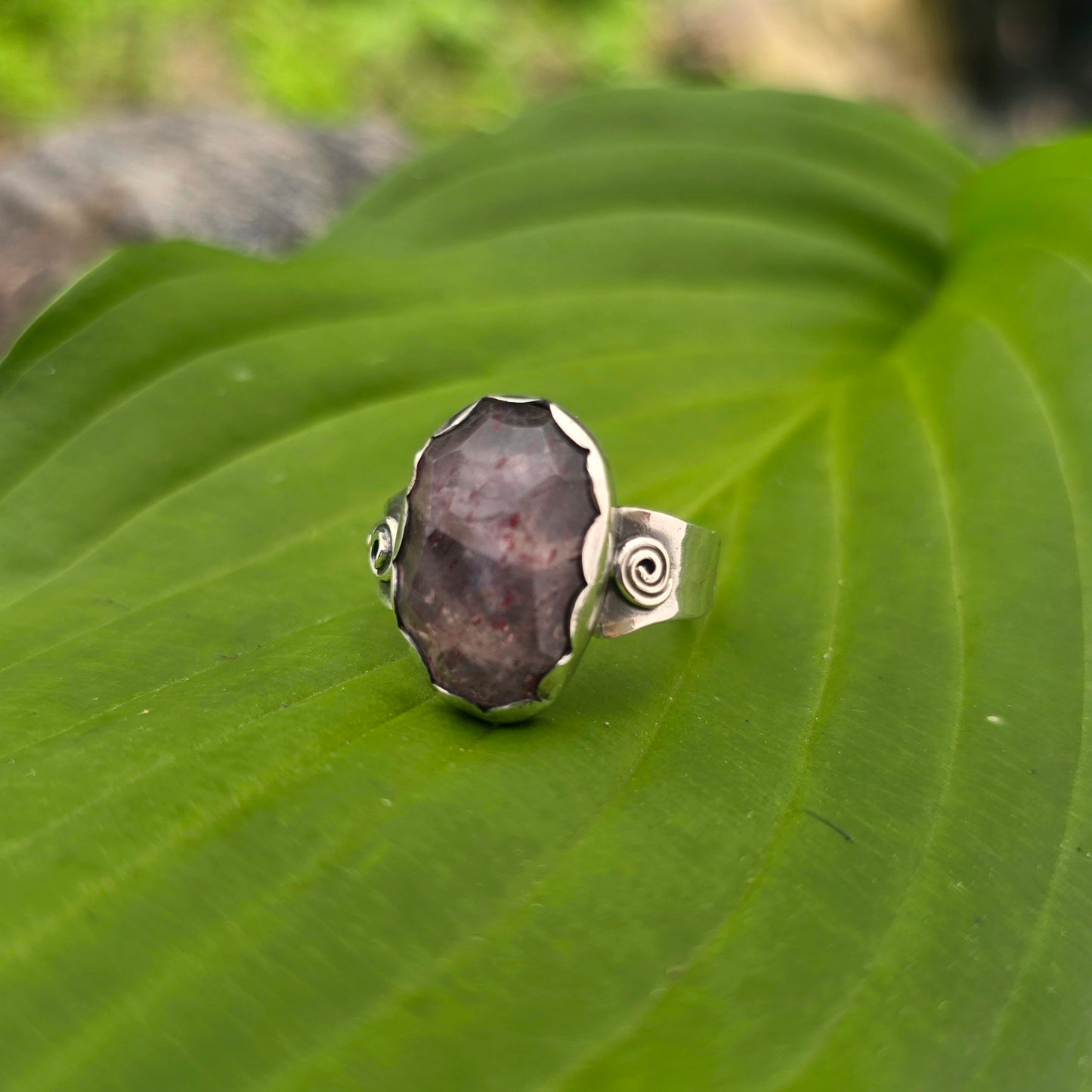 Strawberry Quartz Swirl Accent Hand-Forged Sterling Silver Ring