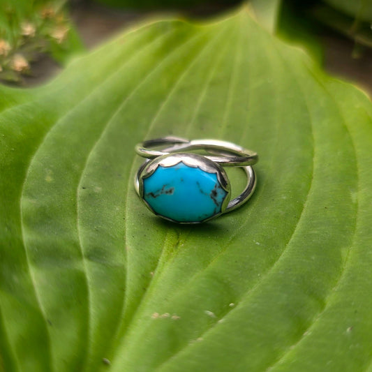 Bisbee Turquoise East-West Wrapped Split Shank Sterling Silver Ring