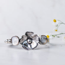 Load image into Gallery viewer, Stonehouse Dew Drop Flower Cuff I
