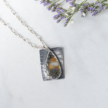 Load image into Gallery viewer, Rich Browns Pendant I
